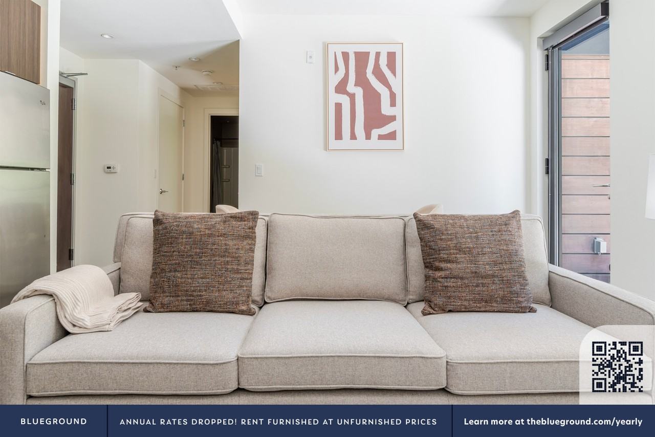 388 Santana Row #2017 - Photo 4 of 43