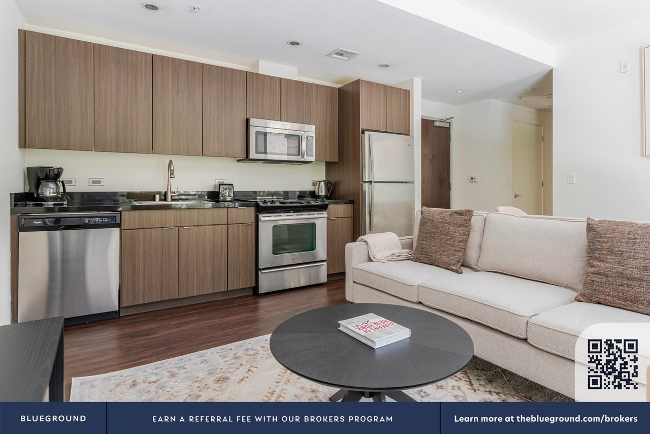388 Santana Row #2017 - Photo 5 of 43