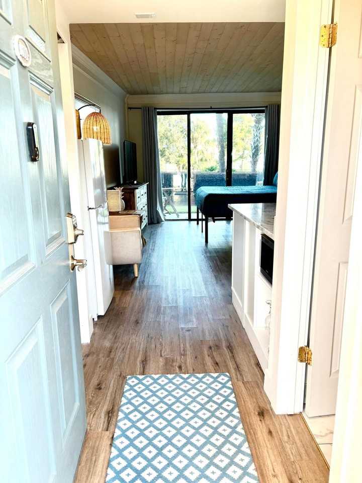 214 Miracle Strip Pkwy Sw #1358979P - Photo 2 of 16