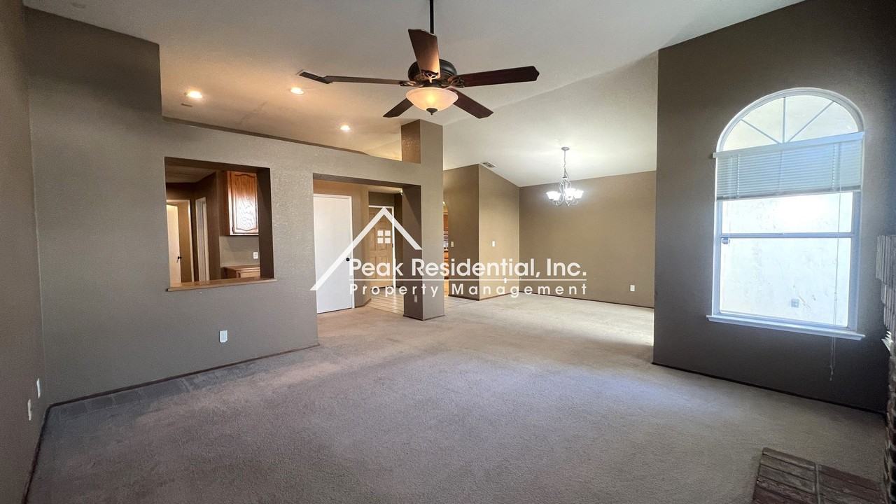 8184 Montevina Drive - Photo 7 of 26