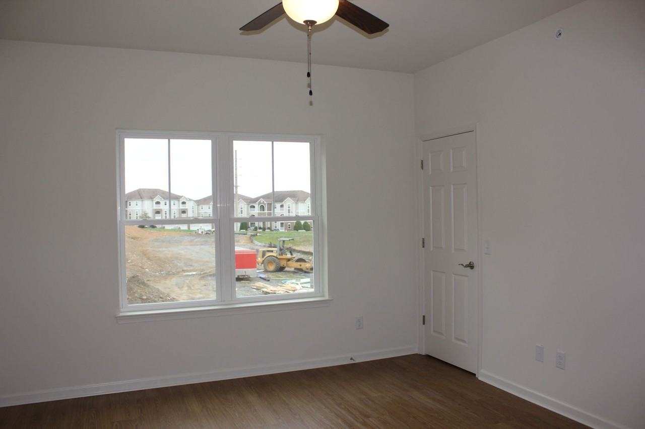 1250 Constitution Ct #301 - Photo 6 of 17