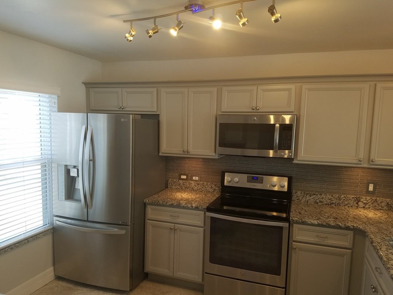 546 Conure Street - Photo 6 of 13