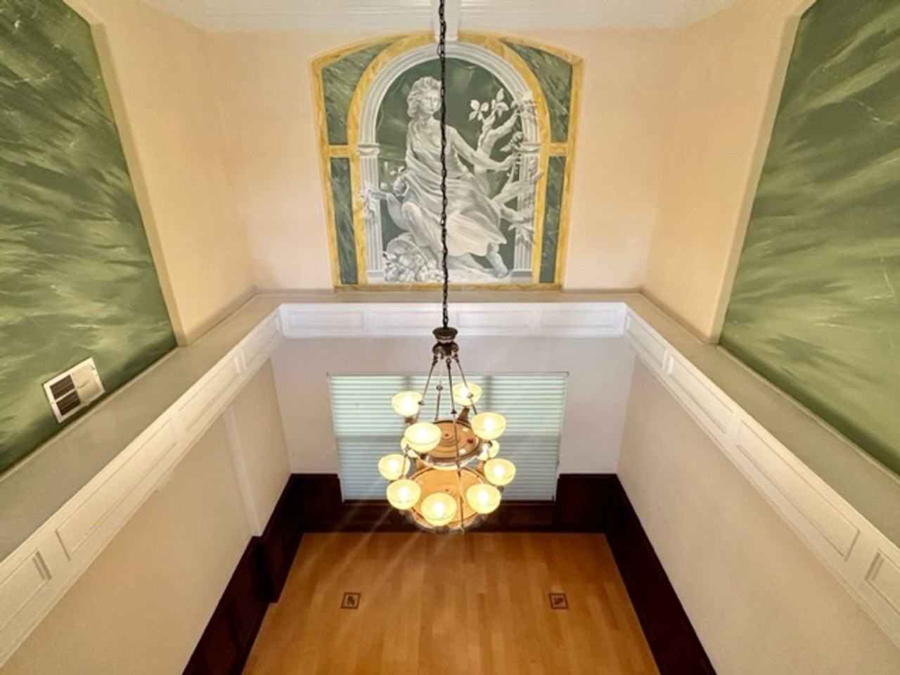 3905 Dumfries Ct - Photo 4 of 35