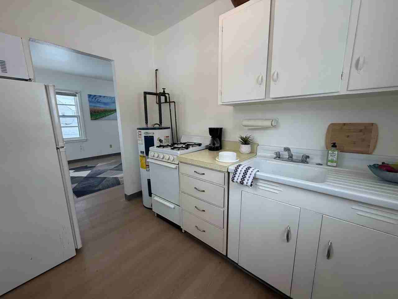 205 Janney Ave - Photo 5 of 16