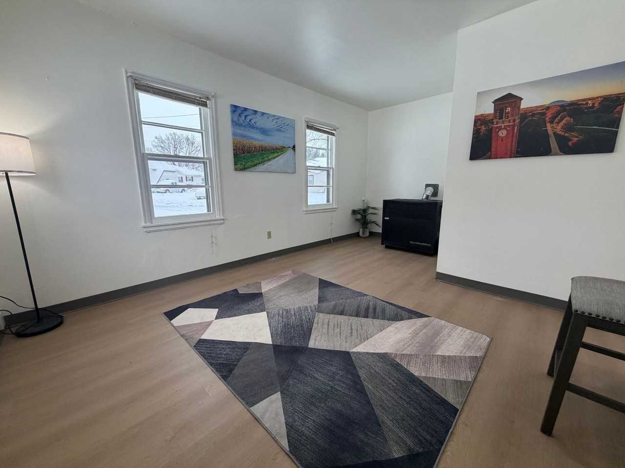 205 Janney Ave - Photo 2 of 16