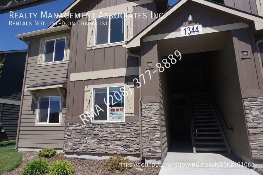 1344 S Edgewater Cir #101