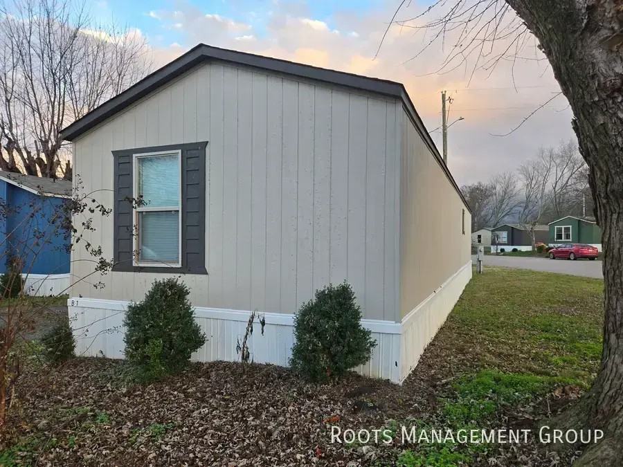 272 Emerson Bypass Rd #B1