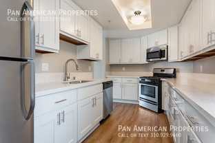 250 West Stocker Street #212 - Photo 1 of 1