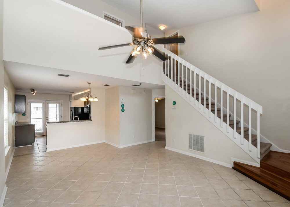 9591 Sugar Hollow Ln - Photo 4 of 18