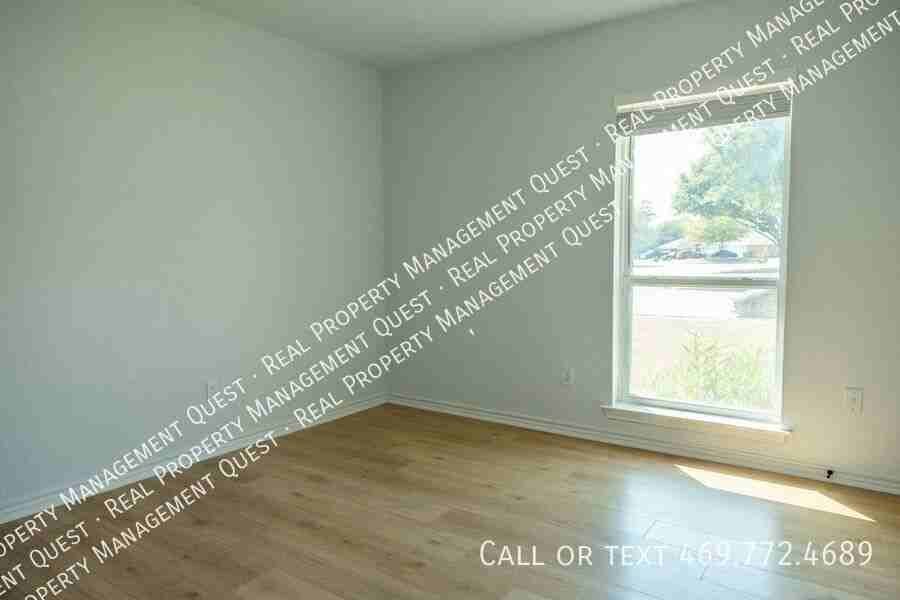 1226 Mockingbird Lane - Photo 7 of 14