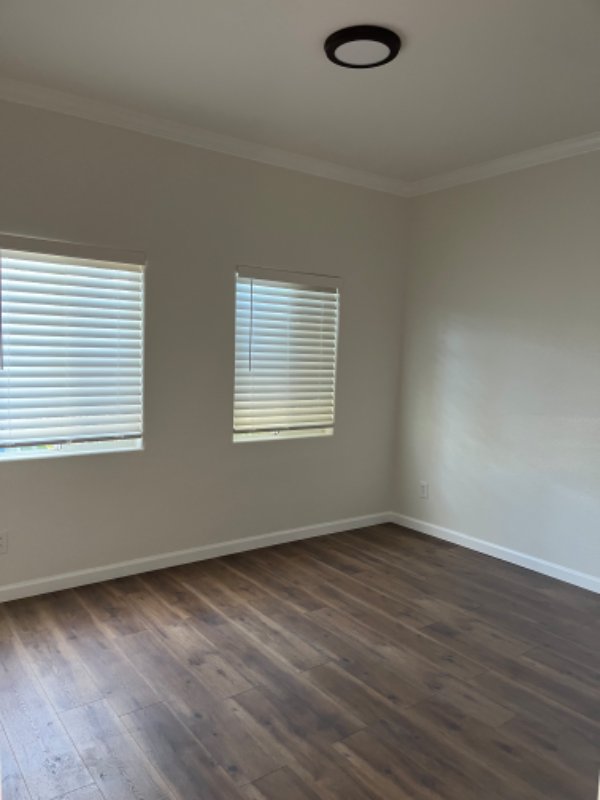 1072 Laguna Ave #007 - Photo 5 of 43