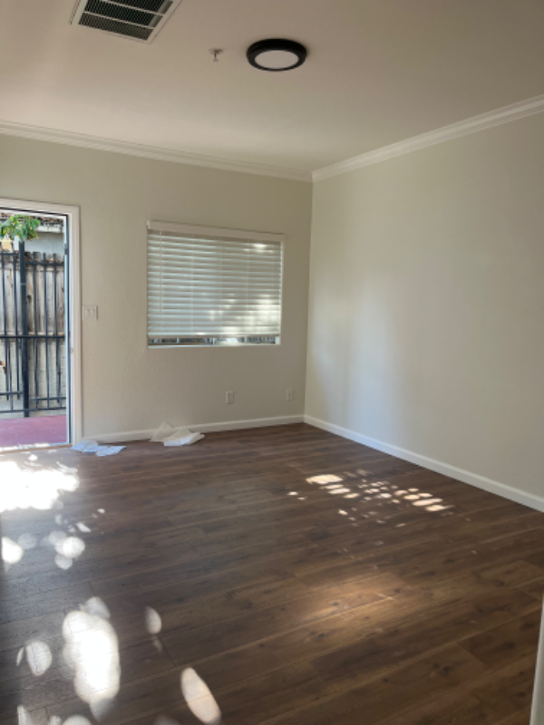 1072 Laguna Ave #007 - Photo 6 of 43