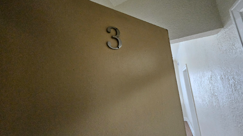 1185 East Vernon Avenue #17 - Photo 3 of 14