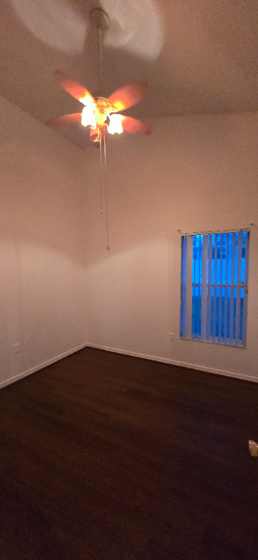 990 Kenbar Ave - Photo 5 of 19