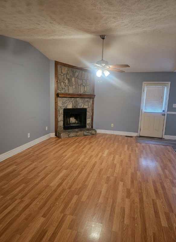 1594 Menola Ct - Photo 3 of 11