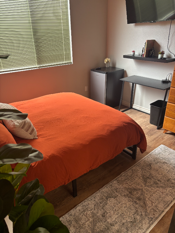 4760 Sandalwood Way - Photo 2 of 14