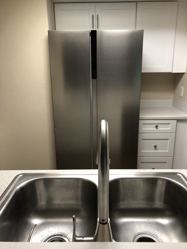 1076 Ellen Ct - Photo 4 of 27