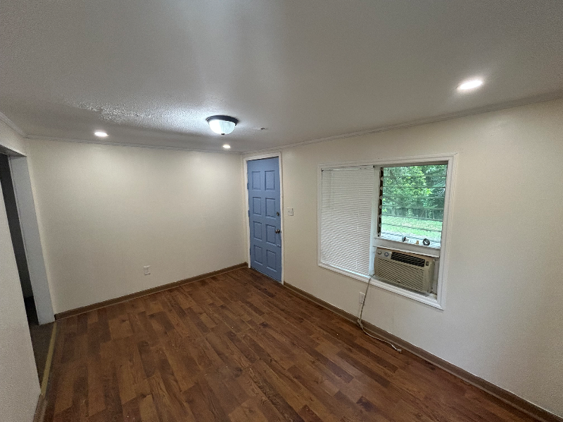 107 Shirley Dr - Photo 7 of 12