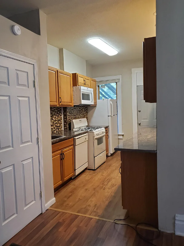 95 W 1st Ave #7 - Photo 2 of 9