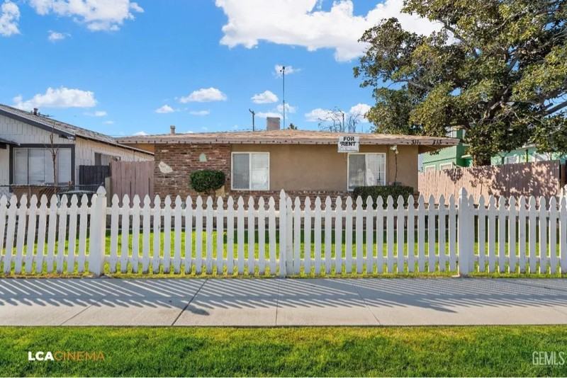 311 F St - Photo 5 of 11