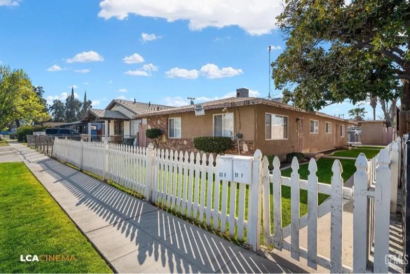 311 F St - Photo 6 of 11