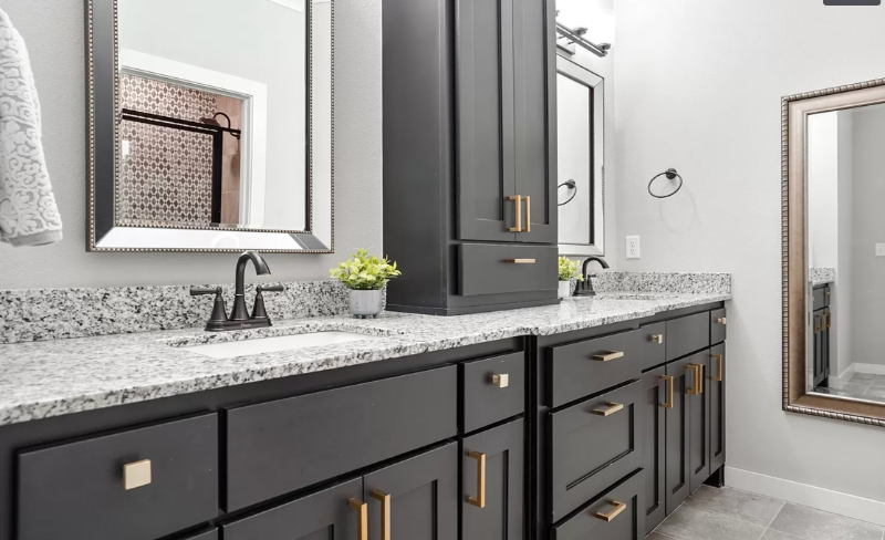 121 S Cedar Ave - Photo 4 of 14