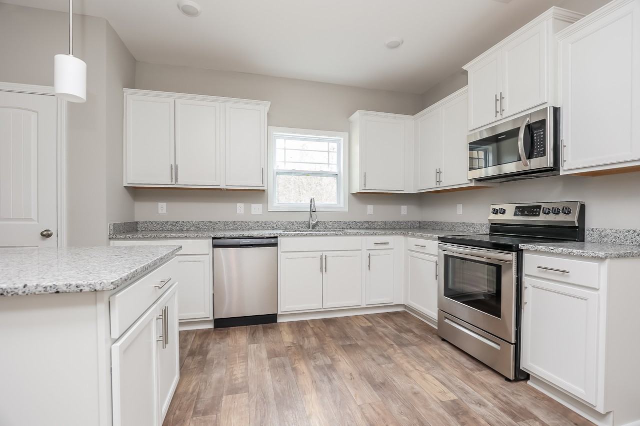 1192 Black Oak Cir - Photo 7 of 23