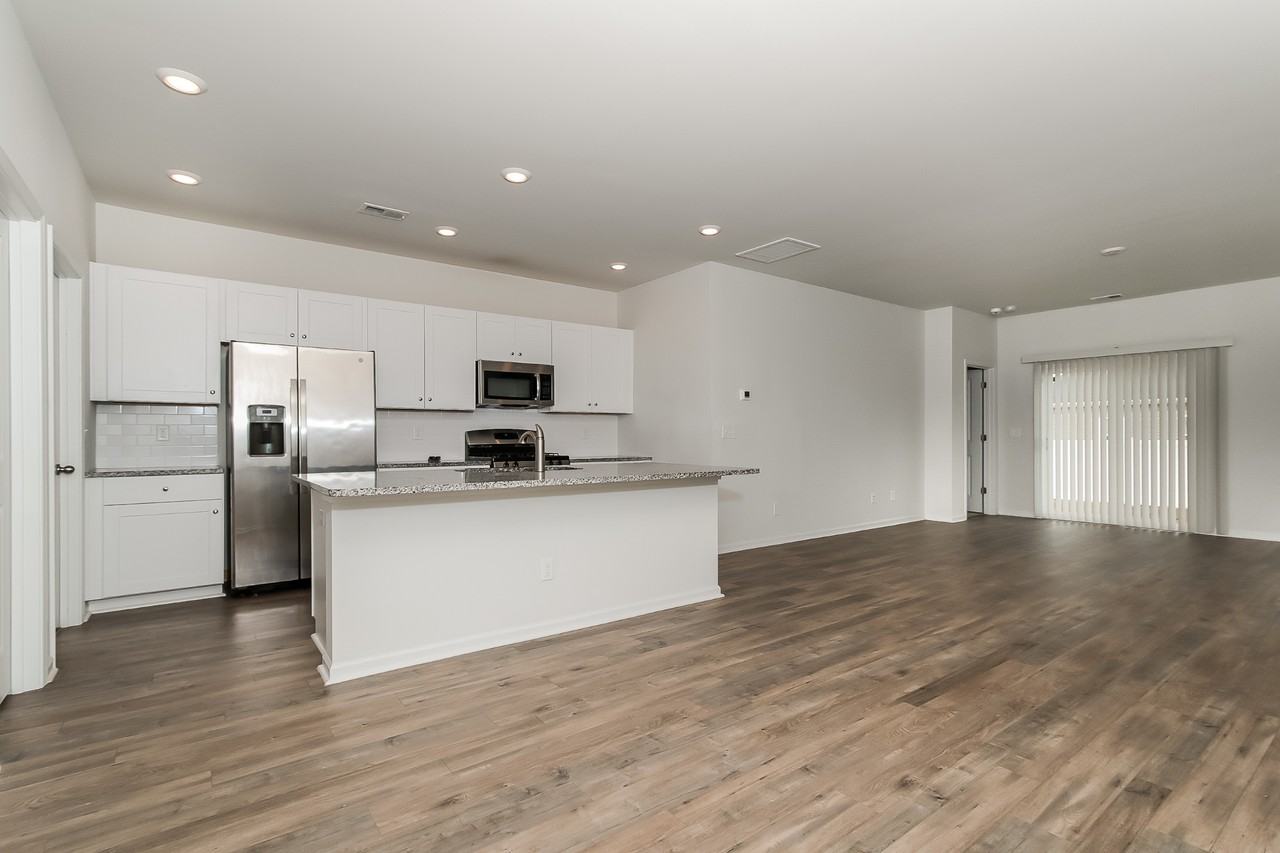 360 Hidden Cove Dr - Photo 2 of 16