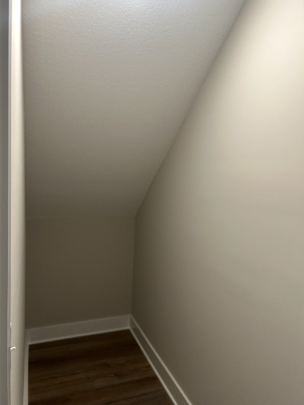 122 Roseberry St - Photo 6 of 50