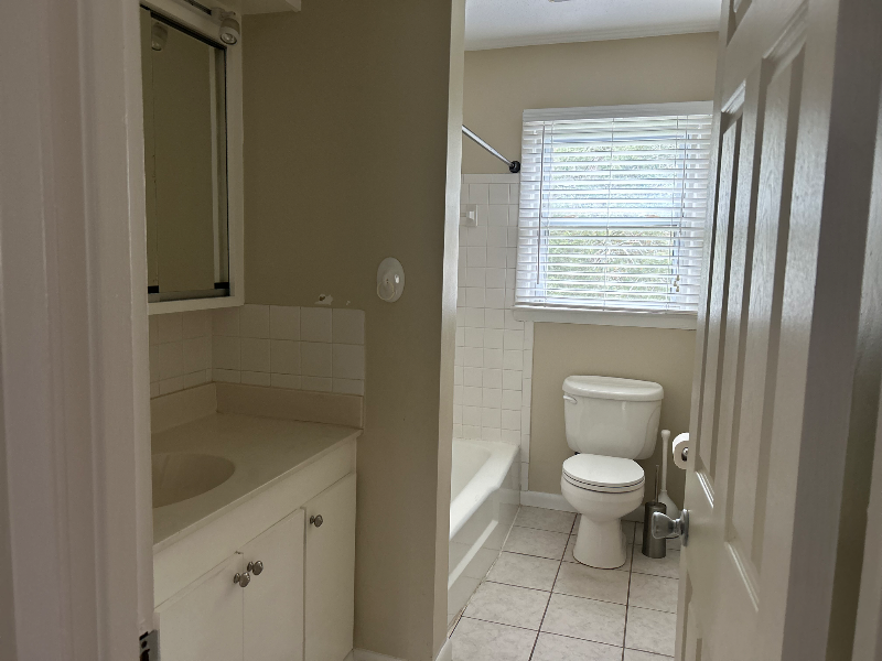 2494 Riceville Rd - Photo 7 of 17