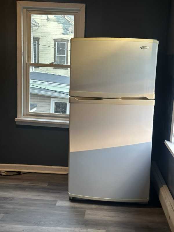 327 6th Avenue - Photo 3 of 7