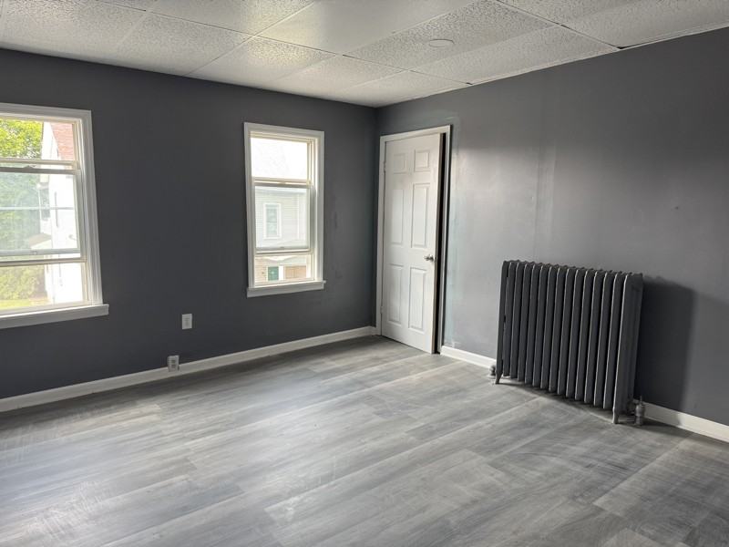 327 6th Avenue - Photo 5 of 7