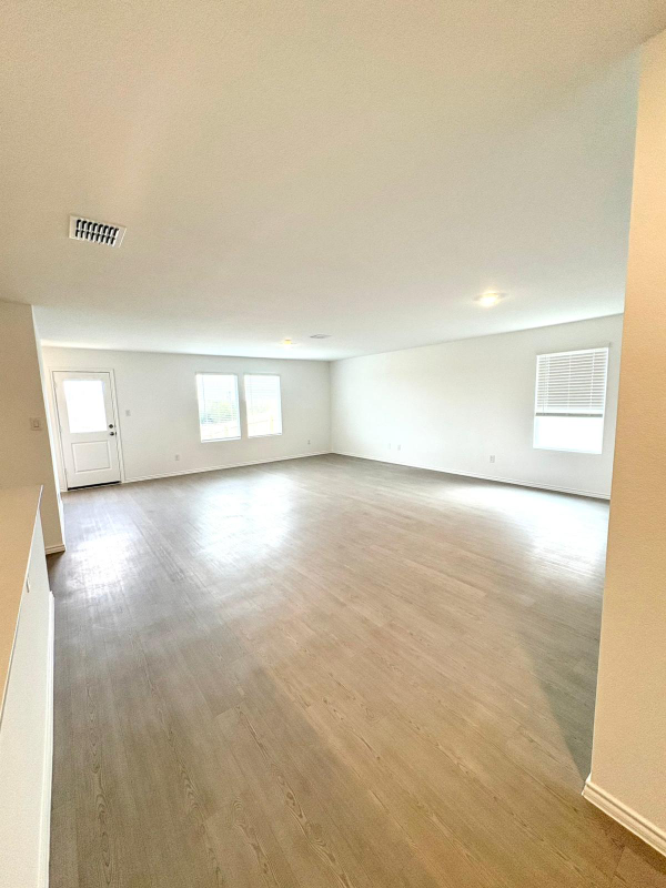 1907 Bear Grass Ridge Rd - Photo 2 of 10