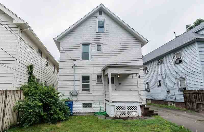 10310 Adelaide Ave #2UPSTAIRS - Photo 3 of 13