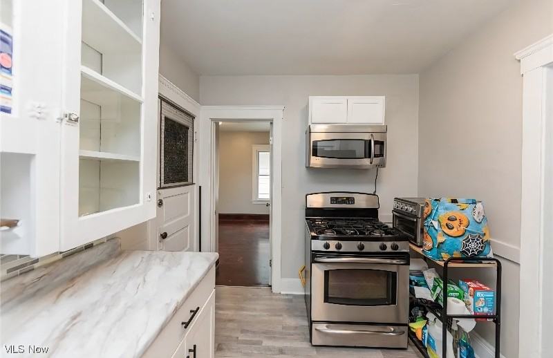 10310 Adelaide Ave #2UPSTAIRS - Photo 6 of 13