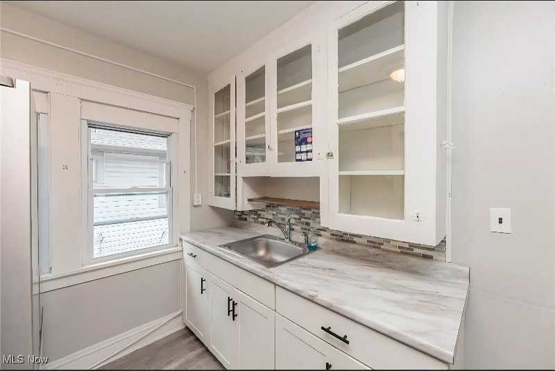 10310 Adelaide Ave #2UPSTAIRS - Photo 7 of 13