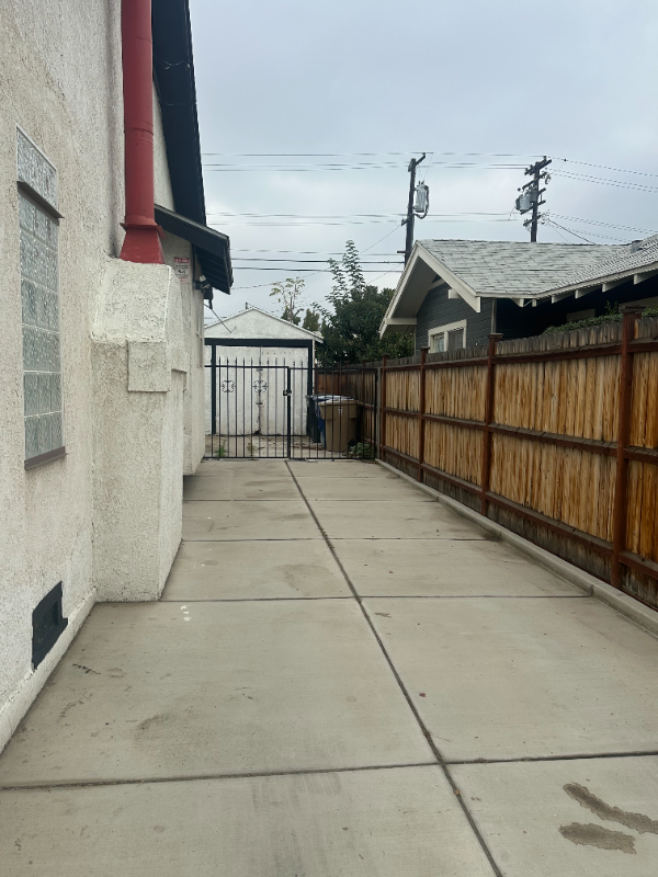 402 18th Street - Photo 3 of 18