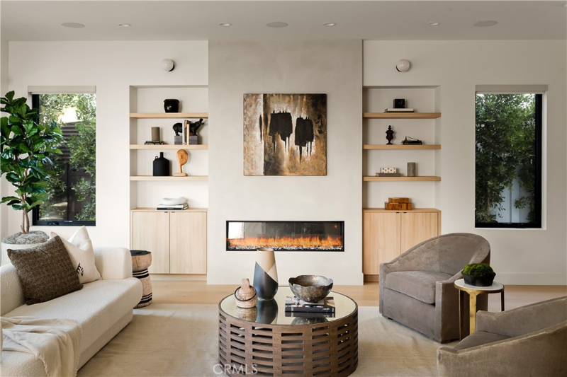 12213 Allin St - Photo 4 of 20