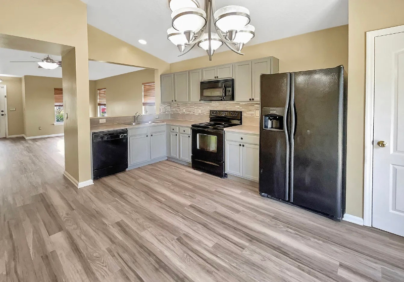 11662 Pleasant Creek Drive - Photo 3 of 8