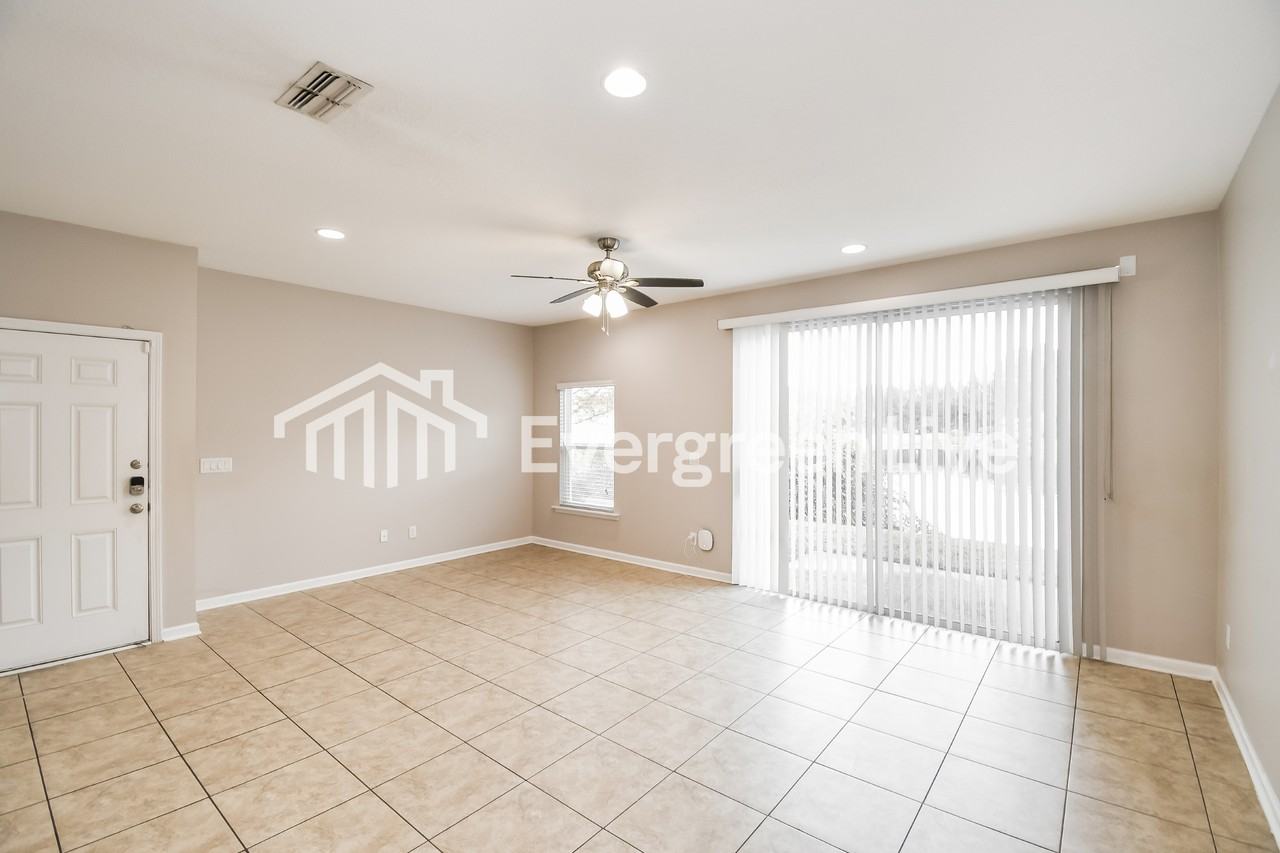 3650A Creswick Cir - Photo 3 of 16