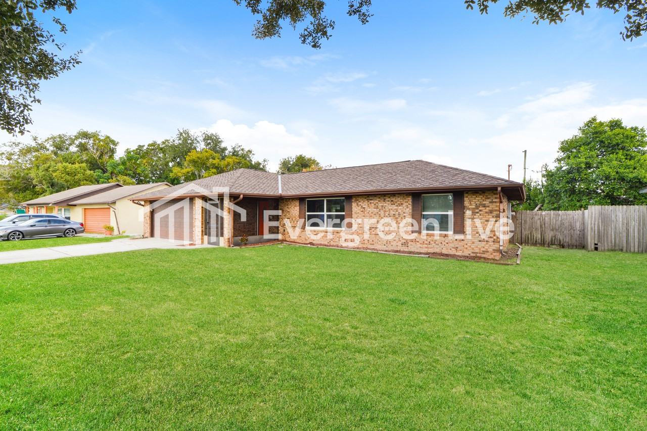 936 Abagail Dr - Photo 3 of 16