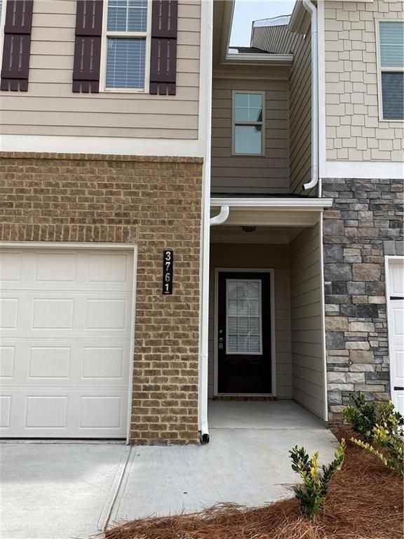 3761 Prospect Point Dr - Photo 3 of 37