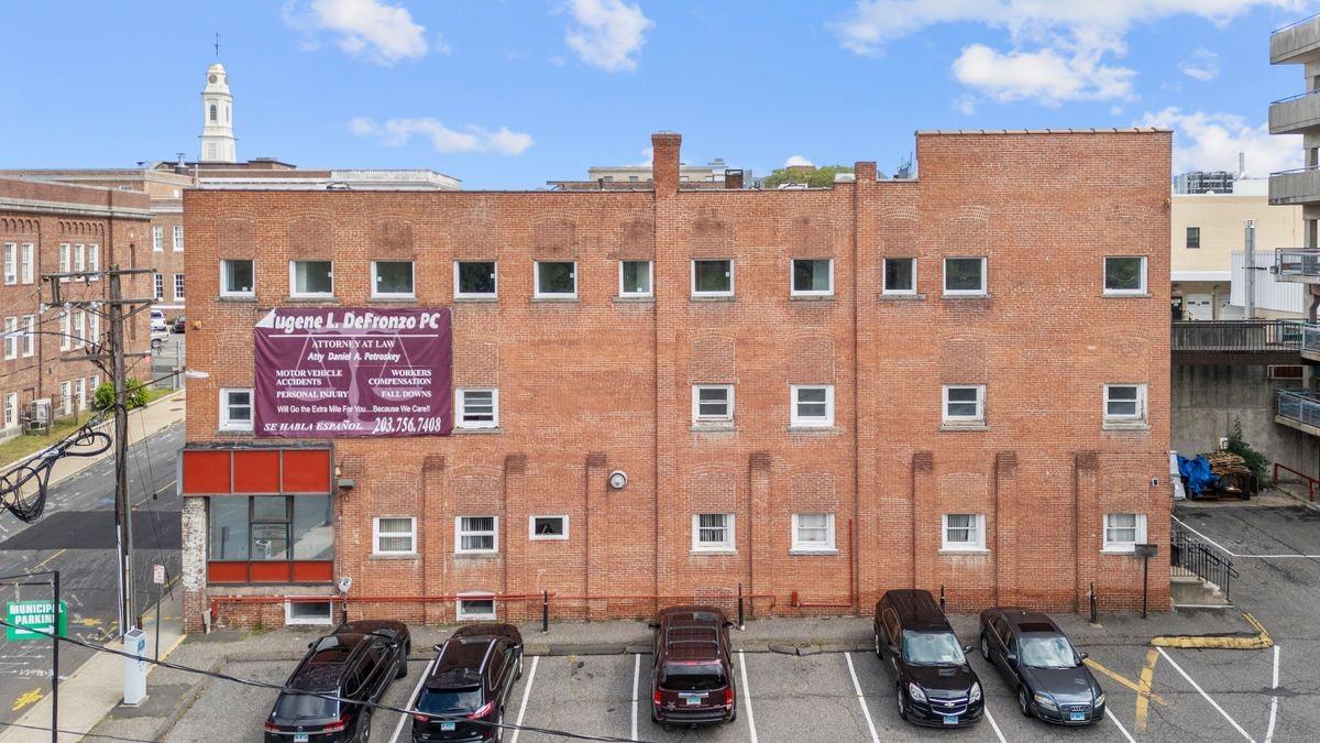 61 Field Street ##303 - Photo 4 of 4