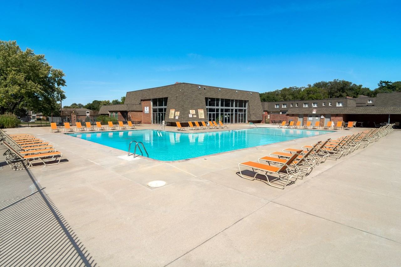 Citadel Apartments - Photo 2 of 34