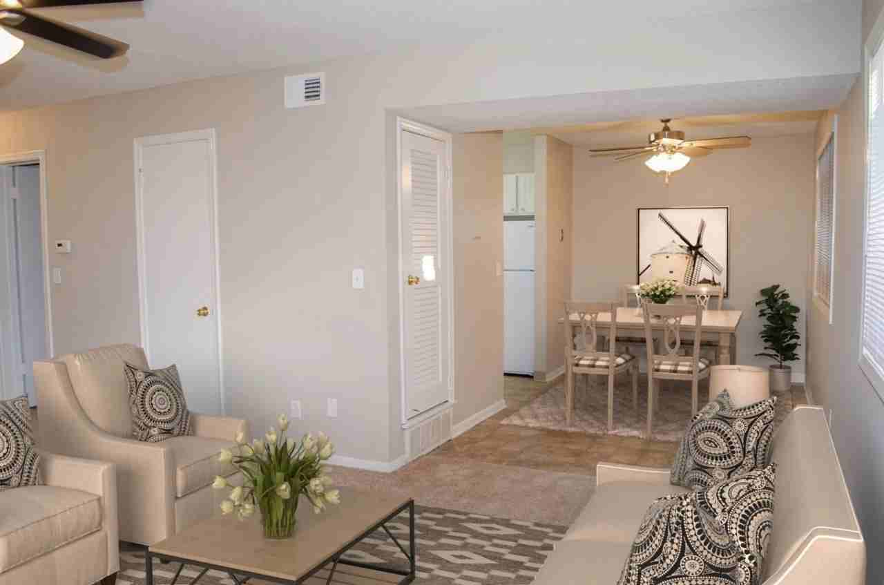 Citadel Apartments - Photo 5 of 34