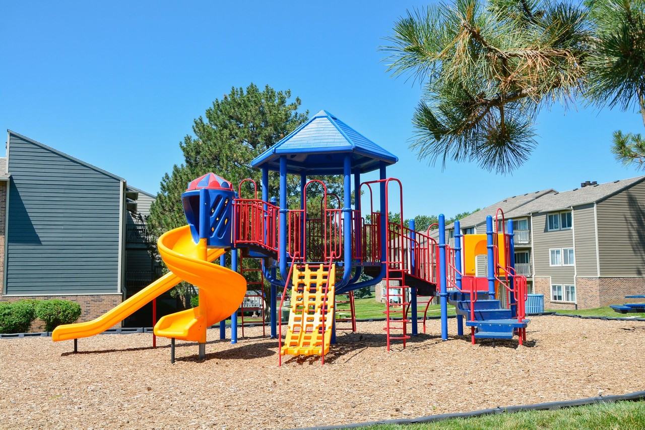 Country Club Village - Photo 5 of 34