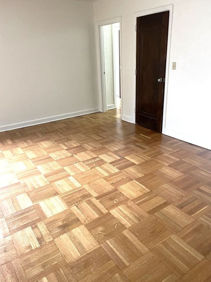 3336 Brownsville Rd - Photo 3 of 12