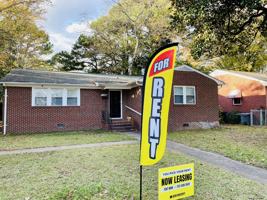 featured image of 1211 Victoria Blvd