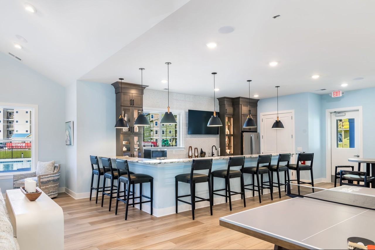 Ashton Oaks - Photo 2 of 20