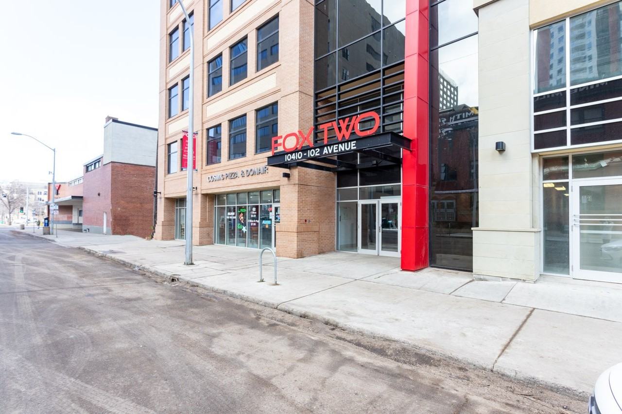 1101 1101, 10410 102 Avenue #1101 - Photo 3 of 46